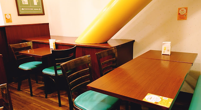 モスバーガーCoCoLo新潟店 - 飲食業