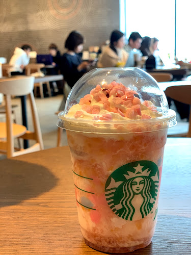 Comentarii opinii despre スターバックス コーヒー 沖縄アブロうるま店