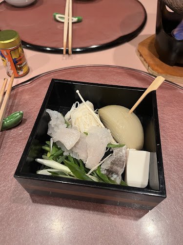 季節のお料理 花うち田 - 飲食業