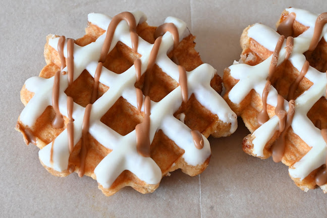 〒572-0084 大阪府寝屋川市香里南之町１９−１ 京阪香里園駅 ２F