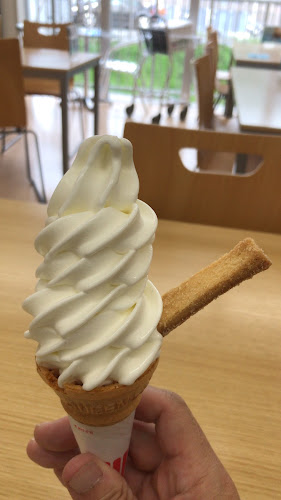 〒240-0113 神奈川県三浦郡葉山町長柄１５８３−１７ １F HAYAMA STATION