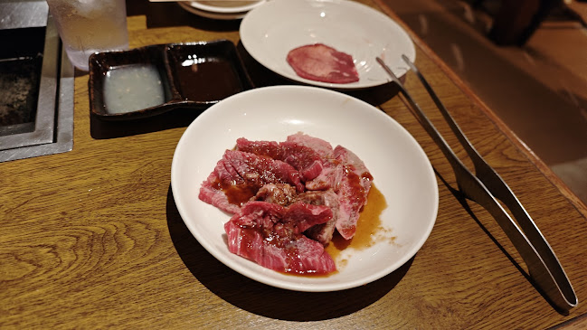 Opinii despre 焼肉本舗 島牛 în 那覇市 - 飲食業