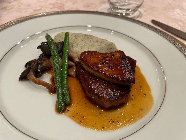 Opinii despre サングリエ în 名古屋市 - 飲食業