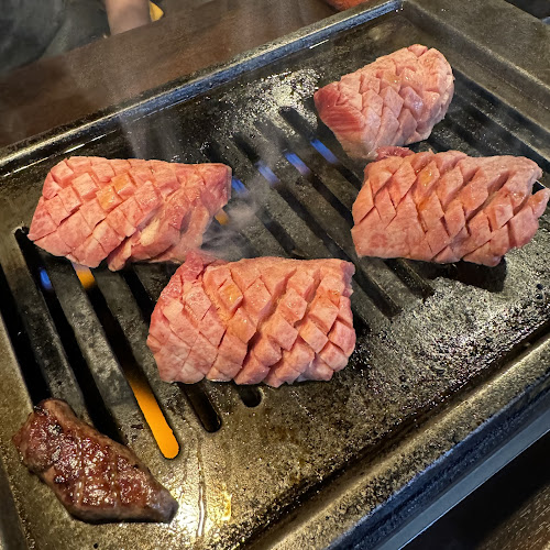 Comentarii opinii despre 焼肉ホルモン鍵矢 三津寺店