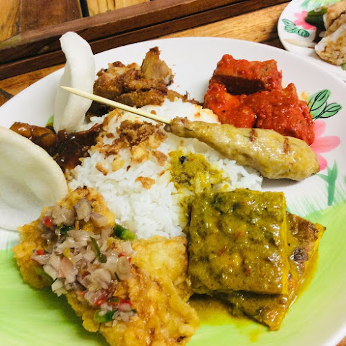 Comentarii opinii despre 熱帯食堂 高槻本店