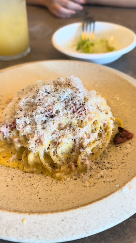 〒901-2132 沖縄県浦添市伊祖２丁目１９−１３ コーポ銘苅 102