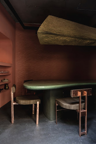 〒153-0051 東京都目黒区上目黒２丁目４６−７