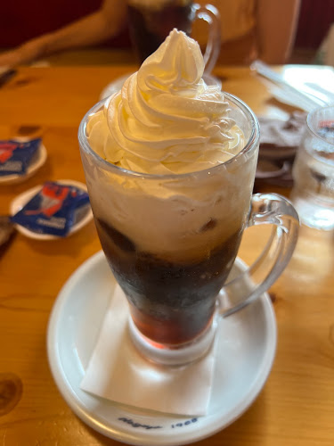 コメダ珈琲店 沖縄糸満店 - 飲食業