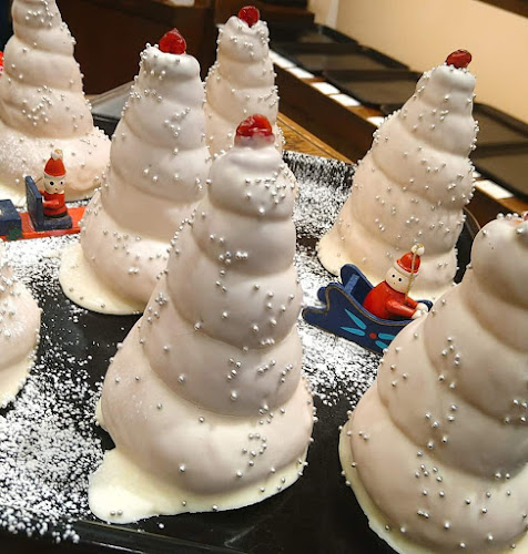 Opinii despre JACOMO’S a Bakery ジャコモズ ア ベーカリー în 藤沢市 - 飲食業