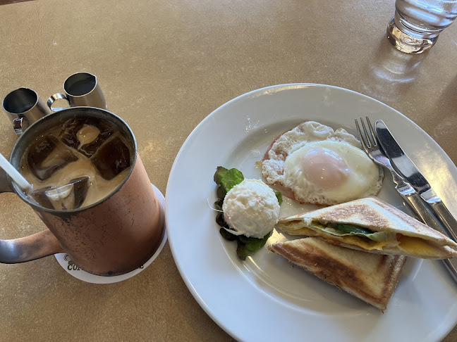 珈琲専門店アミー - 飲食業