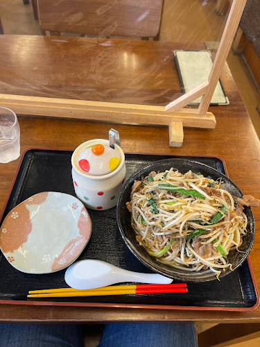 〒905-0013 沖縄県名護市城１丁目４−１１ 名護市営市場 ２階