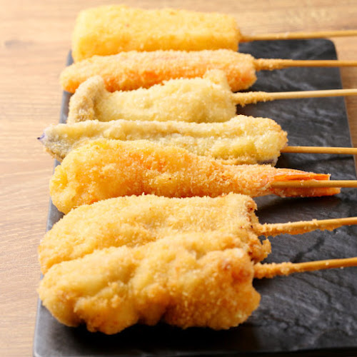 焼鳥・串カツ&飲み放題 たま 駅前通り店 - 飲食業