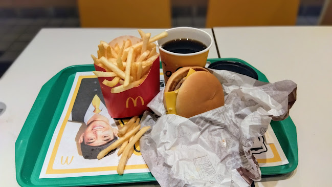 Opinii despre マクドナルド 福山蔵王店 în 富山市 - 飲食業