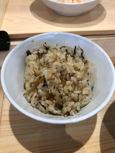 〒522-0074 滋賀県彦根市大東町２−２８ 6階