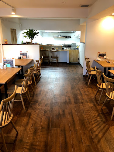 洋風酒場エメアーク - 飲食業