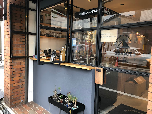 Opinii despre COFFEE&ROASTER SUMMIT OF THE MOUN10 în 大阪市 - 飲食業