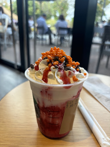 Comentarii opinii despre スターバックス コーヒー 名古屋則武新町1階店