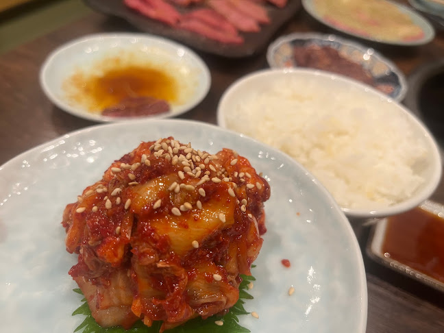 焼肉三日月 - 飲食業