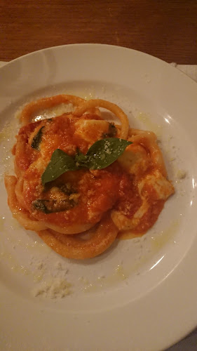 Cucina Italiana ANGOLO(クッチーナ イタリアーナ アンゴロ) - 飲食業