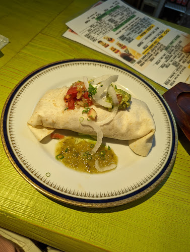 〒930-0083 富山県富山市総曲輪３丁目２−２２