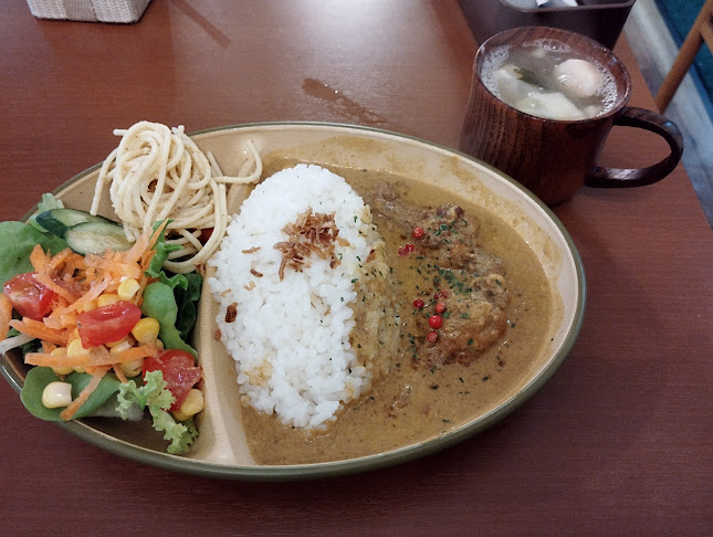 〒572-0042 大阪府寝屋川市東大利町７