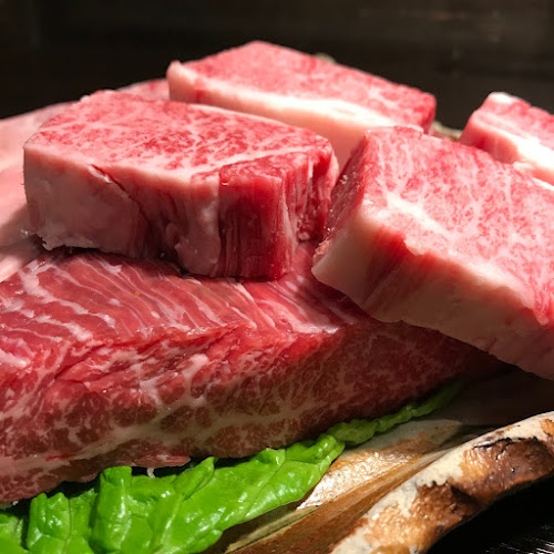 Comentarii opinii despre 炭火焼肉 トロとん亭