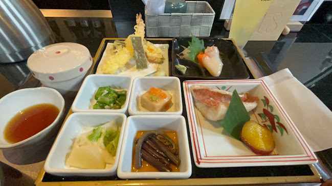 Opinii despre 海と大地の旨いもん 旬鮮かぐら în 旭川市 - 飲食業