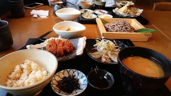 〒220-0011 神奈川県横浜市西区高島２丁目１９−１２ スカイビル 28F