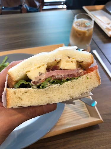 〒530-0043 大阪府大阪市北区天満１丁目１５−５