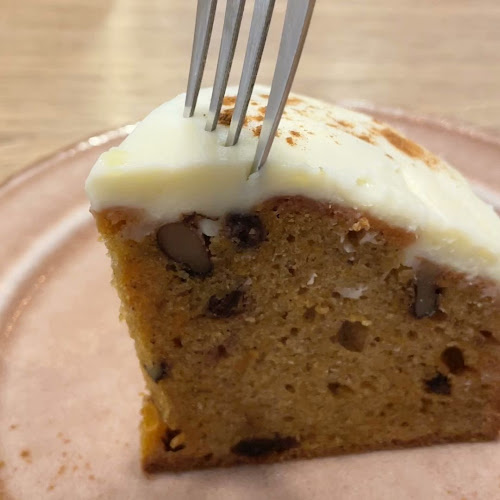 Opinii despre Travelbook&coffee HUB CAFE în 姫路市 - 飲食業