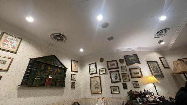 スリーチムニーズ - 飲食業