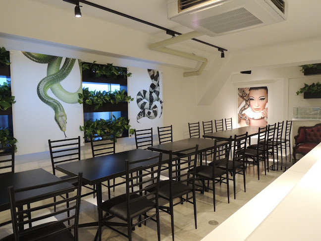 - Cafe & Snake - 東京スネークセンター