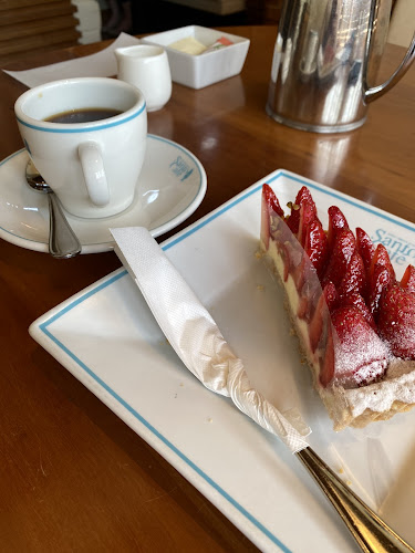 サンタカフェ ハナミズキ - 飲食業