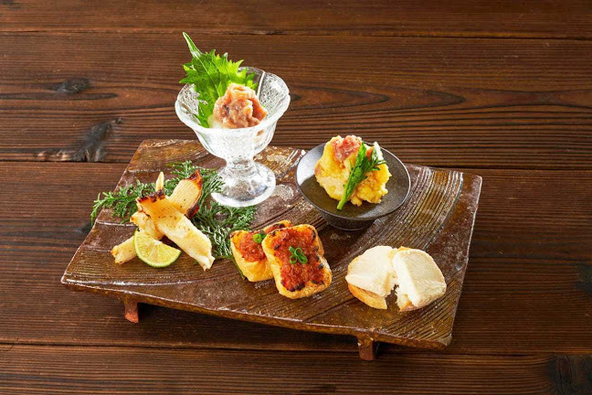 Opinii despre ダイナミックキッチン＆バー 響 横浜スカイビル店 în 横浜市 - 飲食業