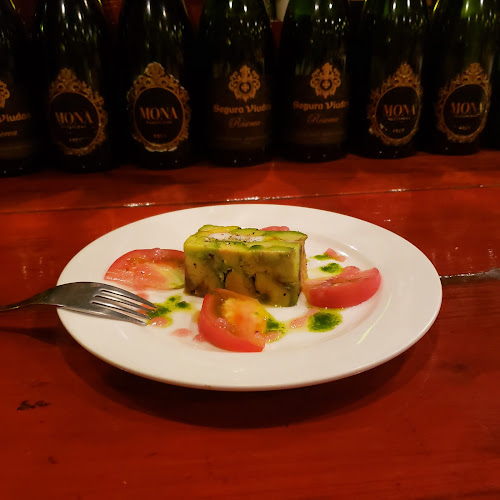 〒802-0077 福岡県北九州市小倉北区馬借３丁目２−４ ＢＬＯＯＭ