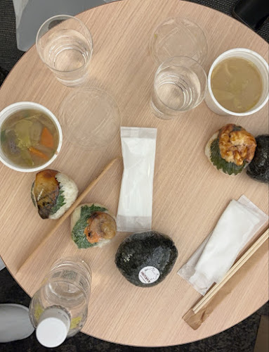 Opinii despre おにぎり専門店 FUNFUN în 阪市 - 飲食業