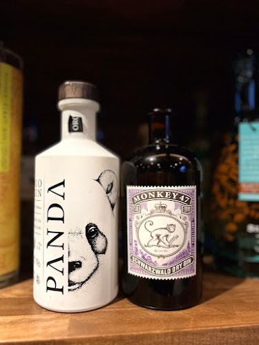 カフェとバー カリチータ - 飲食業