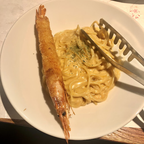 〒901-0242 沖縄県豊見城市高安４１３−１