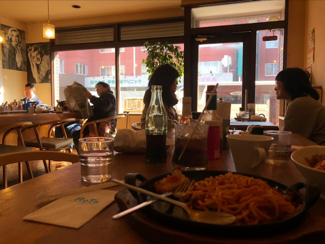 Opinii despre コーヒー&レストラン ロータ în 札幌市 - 飲食業