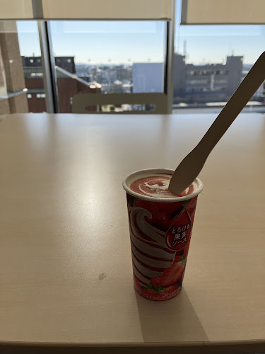 Comentarii opinii despre 刈谷市役所 食堂