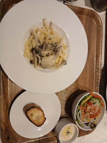 Opinii despre 港町のイタリアン モンテロッソ în 渋谷区 - 飲食業