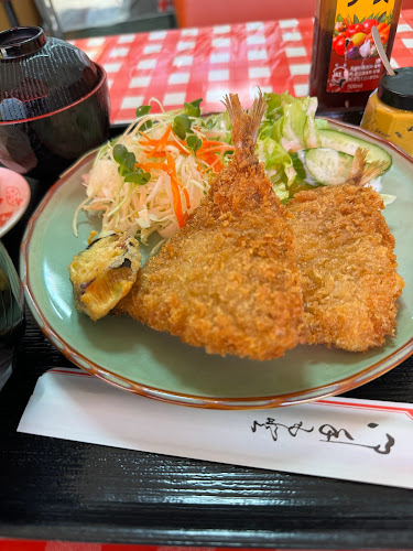 三好弥 - 飲食業