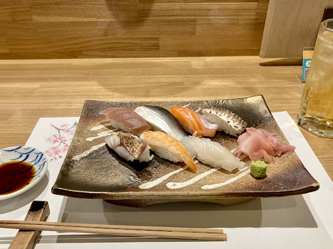 〒760-0045 香川県高松市古馬場町８−１３ 真鍋ビル １F