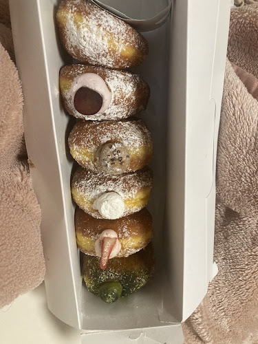 Comentarii opinii despre TRUFFLE DONUT シャミネ松江店