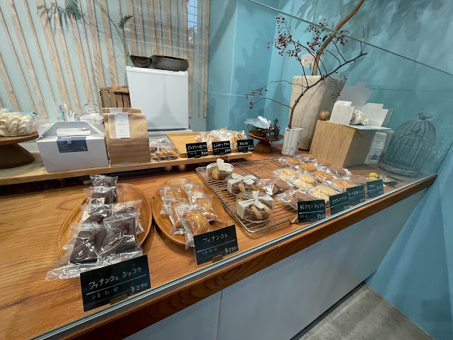 Opinii despre パティスリーオーセンティック în 神戸市 - 飲食業