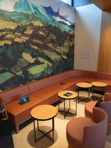 Opinii despre スターバックス コーヒー 防府店 în 防府市 - 飲食業