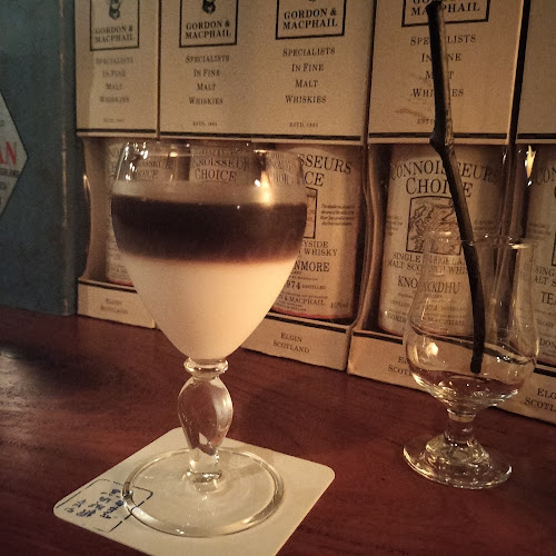 Opinii despre 自家焙煎 王田珈琲専門店 în 京都市 - 飲食業