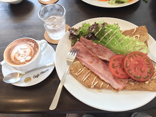 カフェ プレンヌ - 飲食業