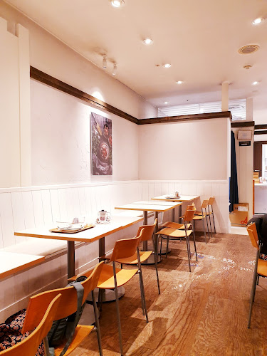 Comentarii opinii despre ラ・メゾン アンソレイユターブル アトレマルヒロ店