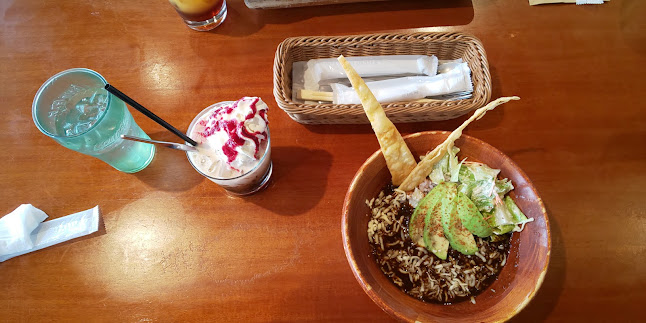 Opinii despre HALENOHEA イオンモール幕張新都心店 în 千葉市 - 飲食業